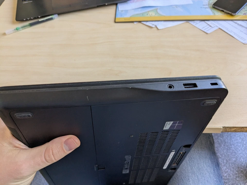 Portátil Dell Latitude E7450, 14" Core i7-5600U, 12GB RAM, 120GB SSD, Linux... - Imagen 4 de 4