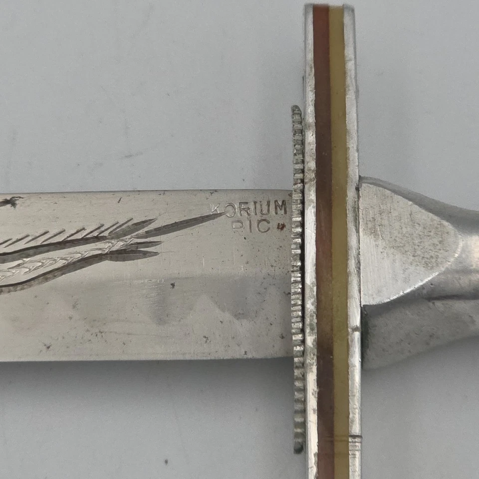 Cuchillo daga vintage Korium Japón hoja ornamentada rosa/rojo agarre dragón 10" Foto 2 de 4