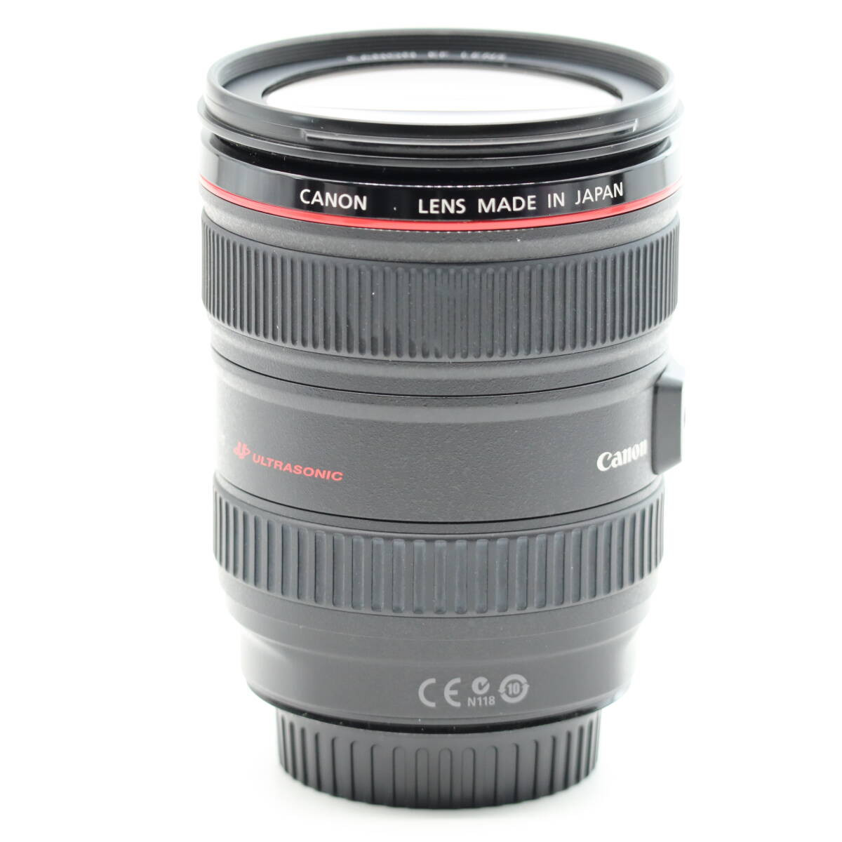 Canon Standard Zoom Lens EF24-105mm F4L IS USM Full Size Canon Standard Zoom Lens EF24-105mm F4L IS USM Full Size