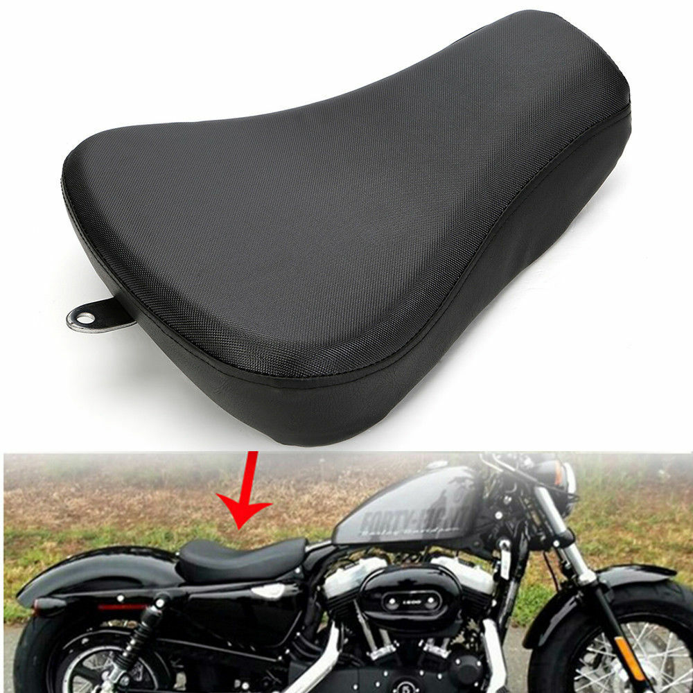 ソロシート　スポーツスター　アイアン1200 Harley-Davidson Black Front Driver Solo Seat for Harley Davidson Sportster XL1200