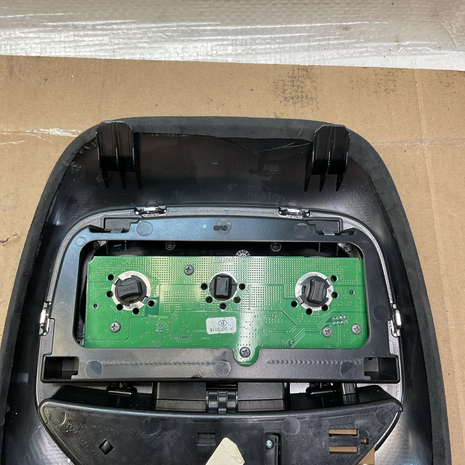 06700247150 OEM MASERATI Black Roof Console Light Switch 14-19 Ghibli Quattropo