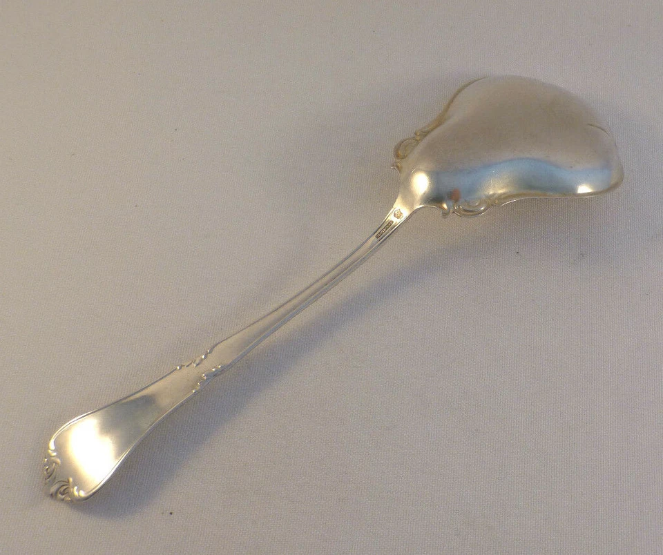 Old Dominion by Lunt Sterling Small Berry Spoon- 8 1/4" - Image 3 of 4
