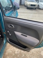 Porte arrière et accessoires Suzuki WAGON R+