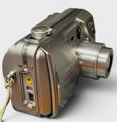 Olympus Camedia C-50 Zoom 5.0MP Digital Camera Silver PDF Manuel on flash drive