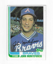 1982 TOPPS JOHN MONTEFUSCO #697 ATLANTA BRAVES