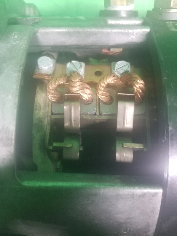 Motor de accionamiento de carretilla elevadora eléctrica Raymond AN6-4003 24V DC 5 hp Foto 3 de 4