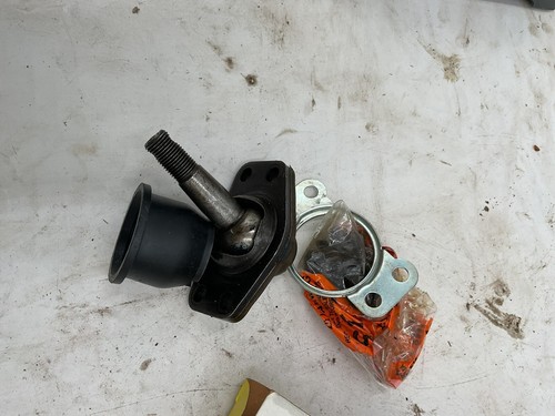 Moog K8036 Set of 2 Front Upper Suspension Ball Joints 1964-70 Mustang