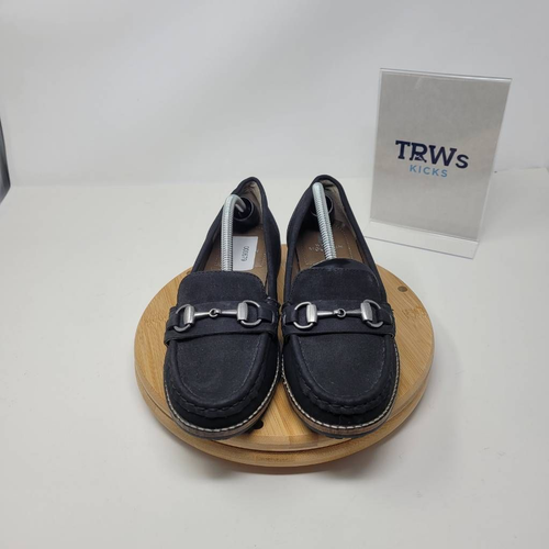 white mountain slip ons