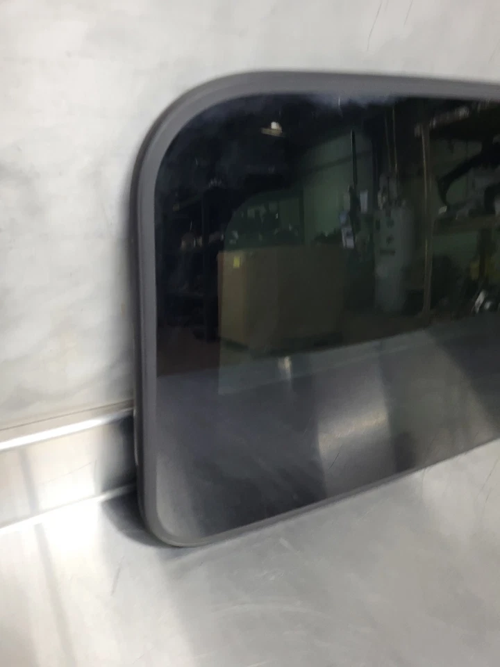 07-17 Jeep Compass Caliber Journey Sun Roof Sunroof Moonroof Glass OE 05183171AB - Изображение 2 из 4