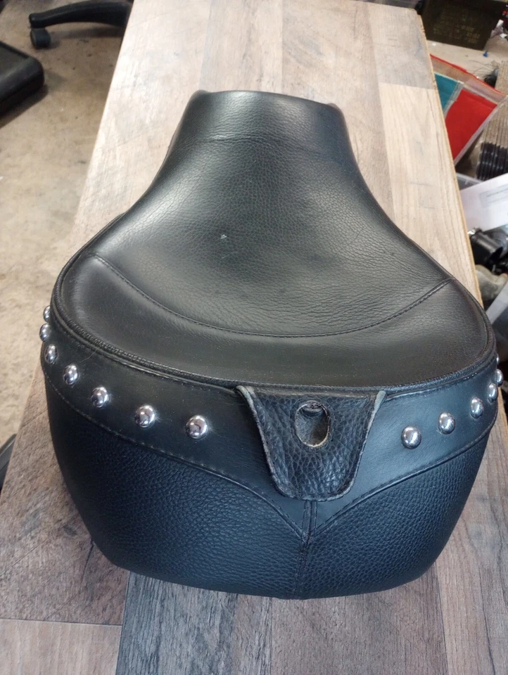 Asiento/sillín Corbin HD-XL-CU-4-CS para Harley Davidson Foto 3 de 4