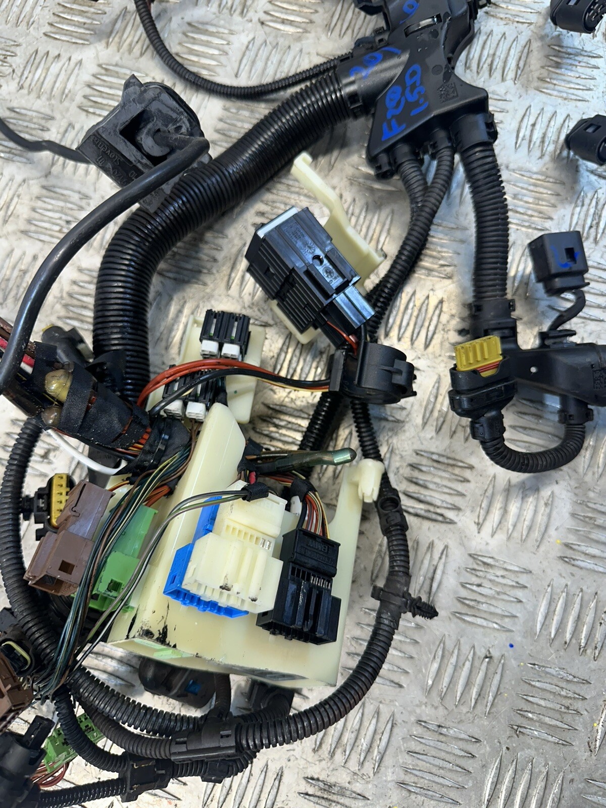 BMW 1.5 Diesel B37 Engine Wiring Loom Harness 8575260 for sale 