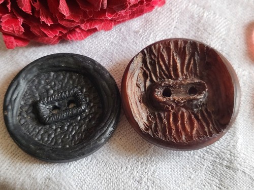 Lot De 3 Boutons Anciens Roses Entourés - Diamètre 3 Cm - Neuf