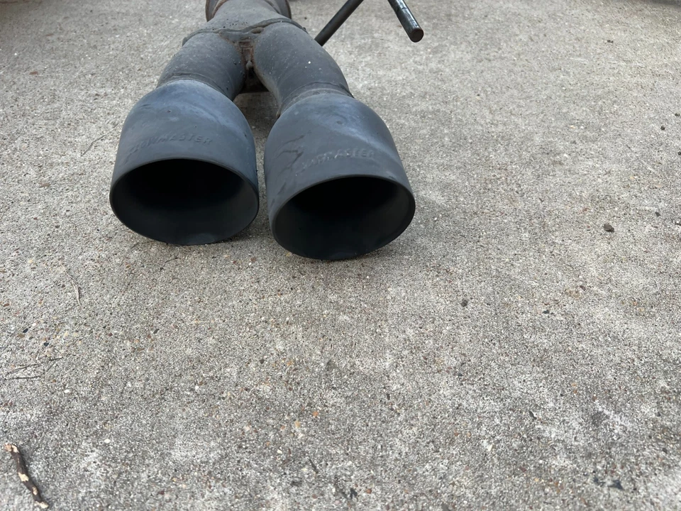 Flowmaster 817806 Ford Mustang GT Outlaw Sistema de escape eje trasero, ¡gran forma! Foto 3 de 4