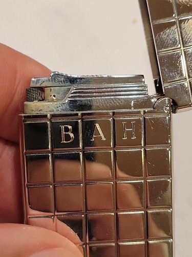 S.T. Dupont - Initial - White Bronze Grid - Soft Flame Lighter "BAH" Engraved - Picture 13 of 17