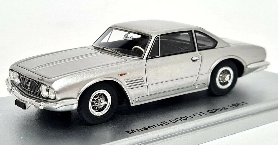Kess 1/43 - Maserati 5000 GT Ghia 1961 Silver Resin Model Car - Image 3 of 4