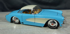 Jada Toys 1957 Chevrolet Corvette Bluewhite 124 Jada Toys 1957 Chevrolet Corvette Bluewhite 124