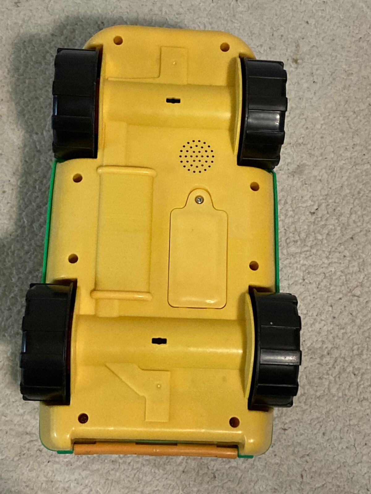 Fisher Price Little People ANIMAL SOUNDS SAFARI TRUCK Zoo Farm Vehicle Jeep 2011