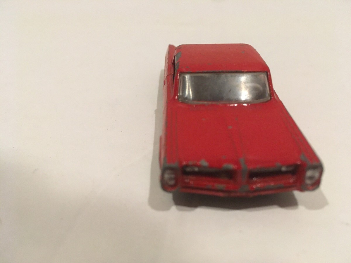 Nice Matchbox Series #22 Pontiac Sports Coupe by Lesney England