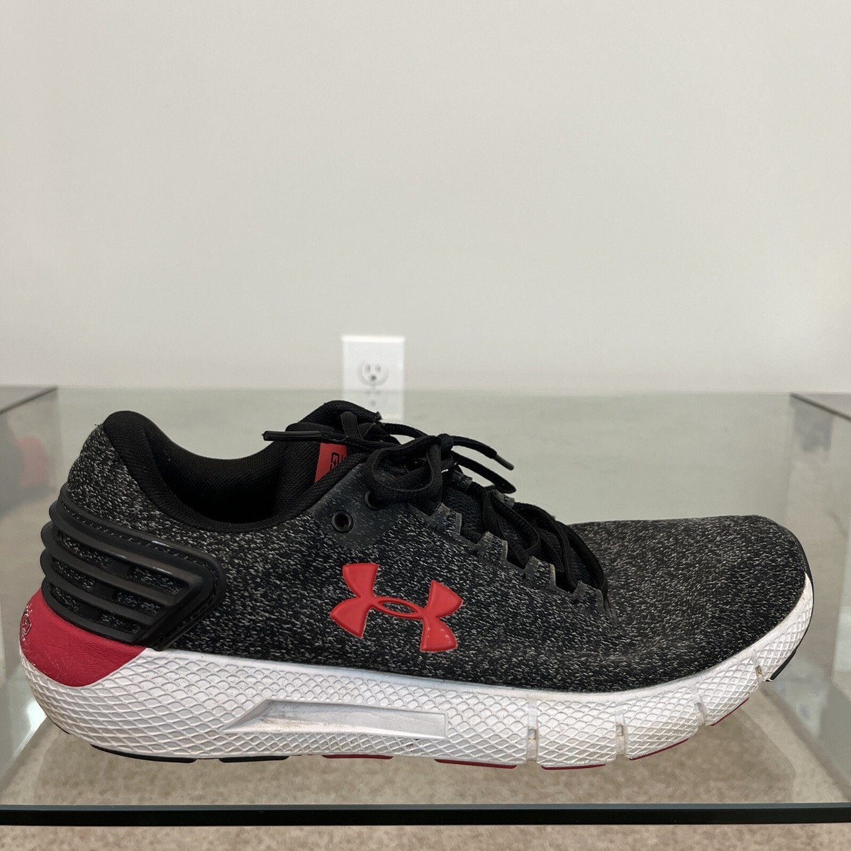 Under Armour Mens Charged Rogue Twist 3021852 Black Running  display picture 2
