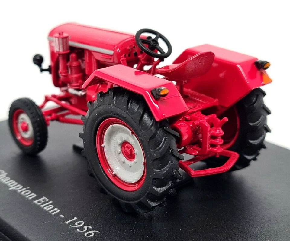 Hatchette 1/43 Champion Elan 1956 Red Diecast & Plastic Scale model Farm tractor - Image 4 of 4