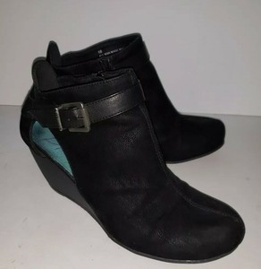 blowfish black wedge booties