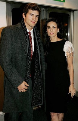 Ashton Kutcher Demi Moore UK charity premiere of Flawless at the O- Old Photo 6