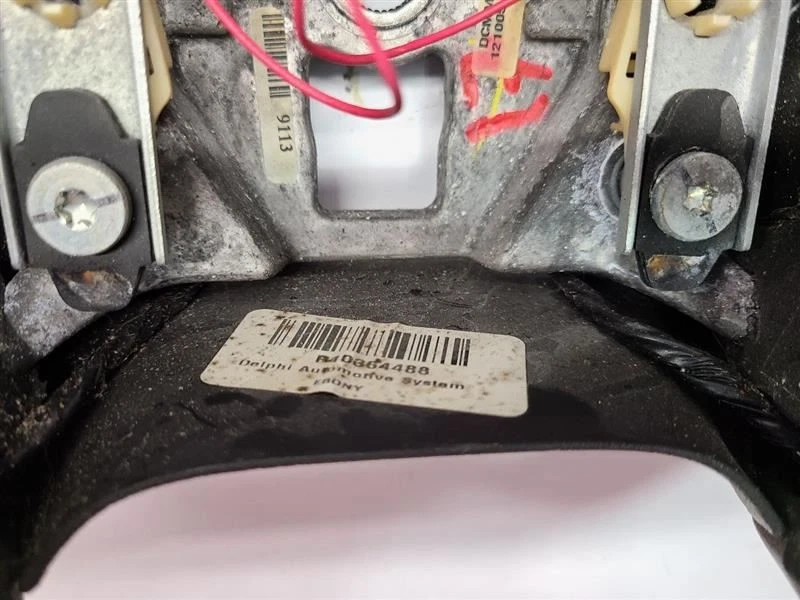 GMC ENVOY 2005-2009 VOLANTE DE CUERO CON CONTROLES ACCESORIOS Foto 4 de 4