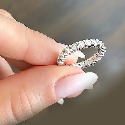 Verlobungs-Ewigkeitsband 2 Karat Lab Created runder Diamant 950 Platin E F VVS2