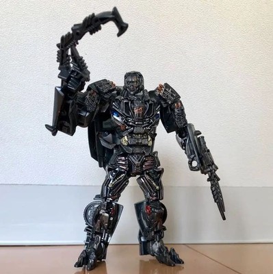 Lockdown Transformers Studio Series 5a