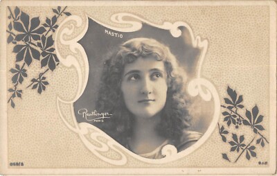 Old postcard celebrity / keep / reutlinger / cabaret artist / woman 1900 / art nouveau