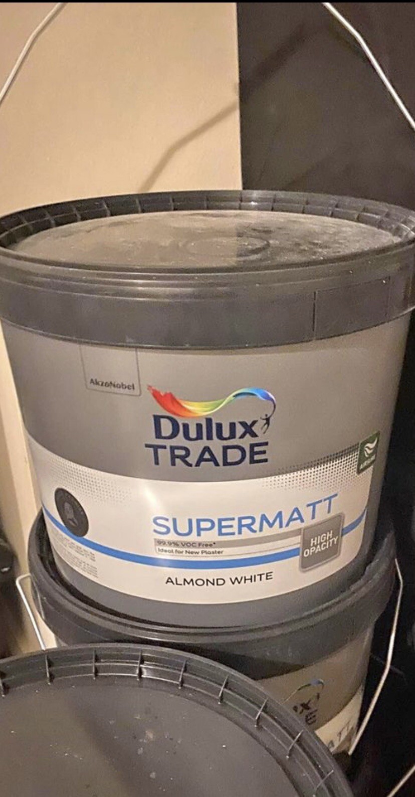 Dulux Trade Super Matt Almond White Emulsion Paint 10 Litre eBay