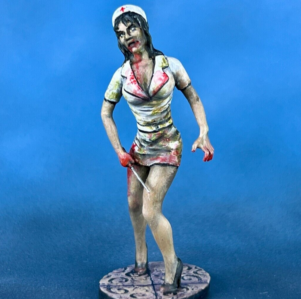 Resin Tabletop Miniature Zombie girl post-apocalypse Figures Toy