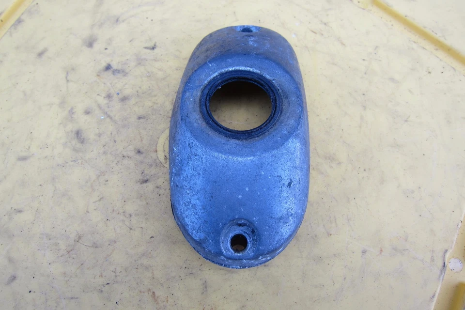 1977 HONDA CB750A AUTO PARKING BRAKE MECHANISM COVER - Image 3 of 4