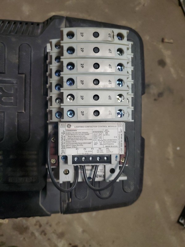 💥GE CR460B  LIGHTING CONTACTOR W/ CR460XP32, C320PRP2 CONTACT RELAYS