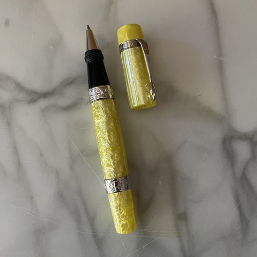 Ancora Italia Perla Yellow Pearlescent Rollerball Pen No. 290/500 - Picture 8 of 13