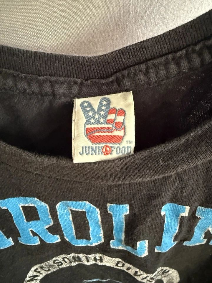 Camiseta Carolina Panthers masculina junk food tamanho 7 - Imagem 2 de 4