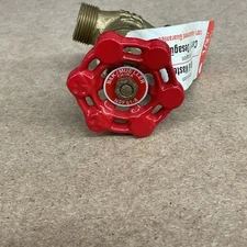 B & K Mueller 1/2" Threaded Gate Valve NSF61-8 NEW WITH TAG!