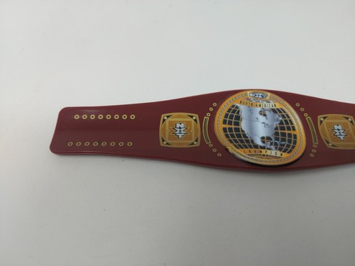 WWE NXT North American Championship Title Belt Slapband Slap Bracelet: New - Picture 3 of 5