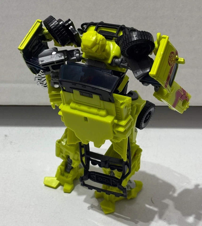 Transformers Studio Series Deluxe Class 04 Autobot Ratchet Loose W Instructions - Image 3 of 4