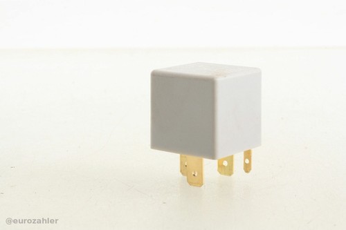 VAG Seat VW Skoda Audi 75613186 Relais Kraftstoffpumpe 12V 40A IBIZA III (6L1...