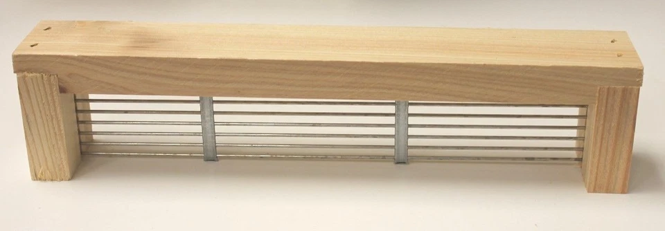 MIDNIGHT BEE SUPPLY ENTRANCE GUARD 8 Frame - Keep Your Queen In the Hive - FREE SHIPPING!