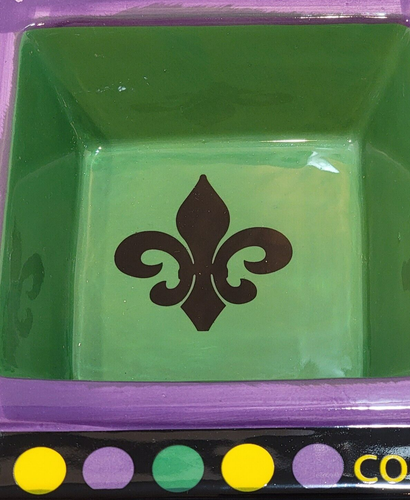 Ceramic Mardi Gras 4 Section Appetizer Snack Tray Fleur de Lis Coushatta Casino - Picture 3 of 8