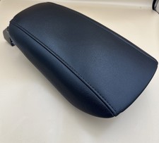 2012-2016 Ford Fusion Center Console Lidarmrest Black Leather. 2012-2016 Ford Fusion Center Console Lidarmrest Black Leather.
