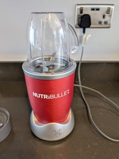NutriBullet Magic Bullet 600W Blender Red NB 101B Juicer Smoothie Maker Bundle