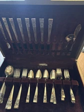 Oneida Community Coronation 1936 Silverplate Flatware Set 48 Pc Vintage W/Chest