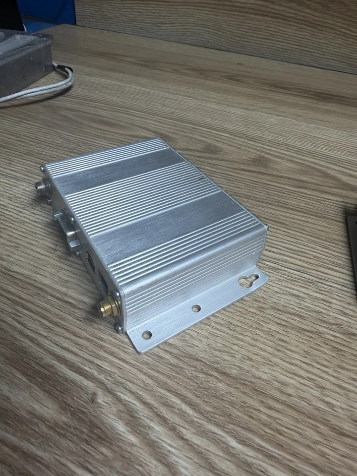 Módem celular industrial MultiTech MultiModem iCell MTCMR-C2 - usado sin probar Foto 2 de 4