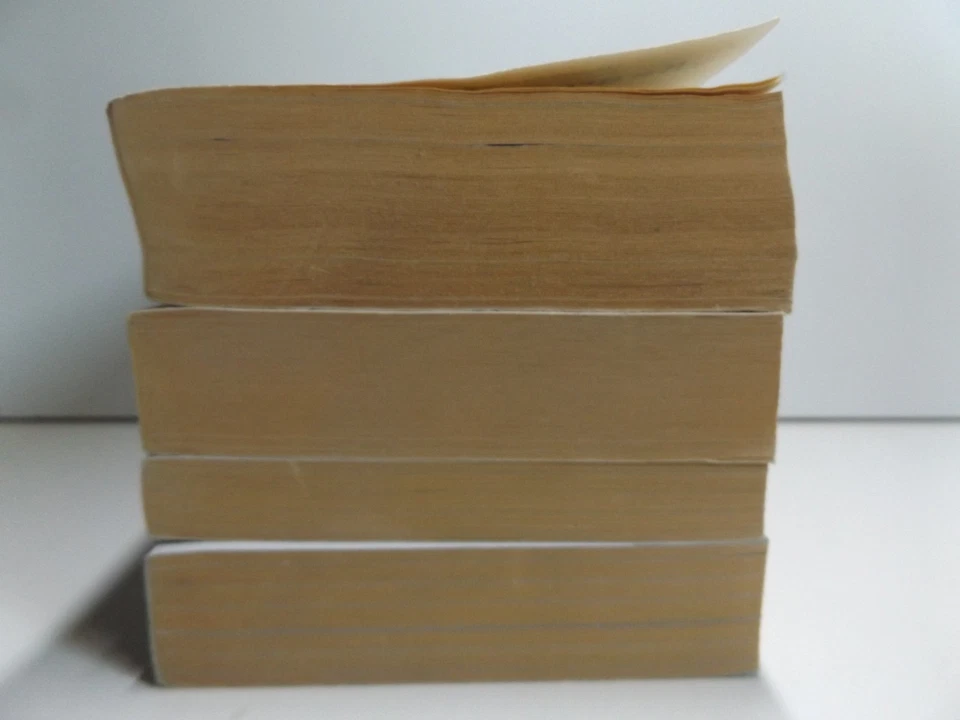 Frank Herbert - Wüstenplanet / Dune mit Illustrationen - Band 1-4 - Bild 3 von 4