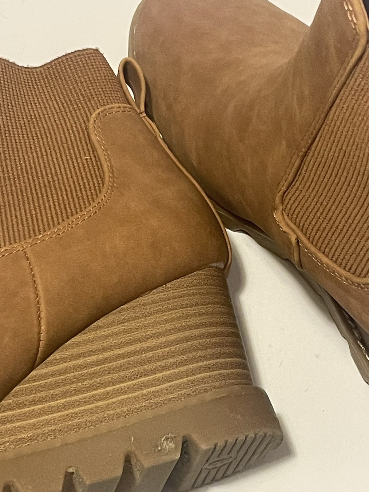 Universal Thread Amelia wedge booties Light Brown… - image 14