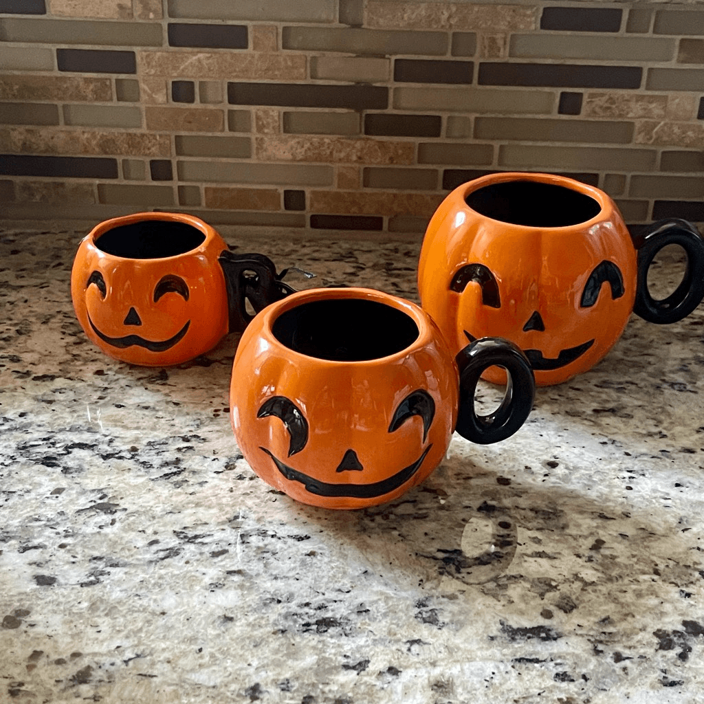 Broomstick Blvd Brand 3 Size Ceramic Smiling Jack O Lantern