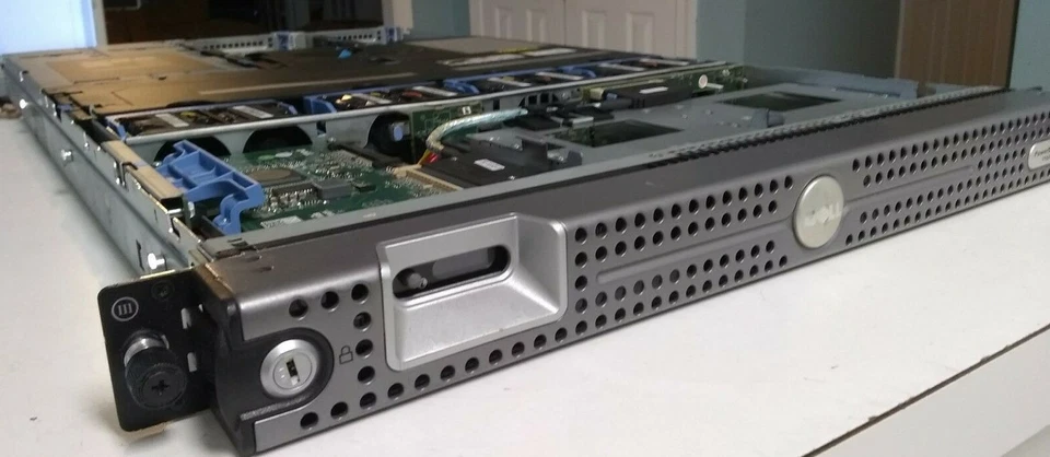 Dell Poweredge 1950 Server 2.6GHz Xeon Quad Core x2 16GB PC2 RAM No HDD No OS - Image 2 of 4